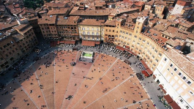 Siena and San Gimignano: Small-Group Tour with Lunch from Florence