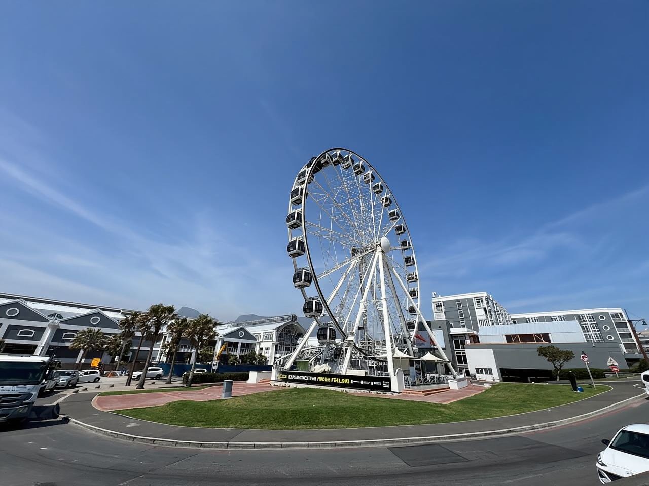 Cape Town: Robben Island and Table Mountain Tour