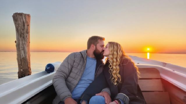 Chioggia: Sunset Tour in the Venetian Lagoon by boat
