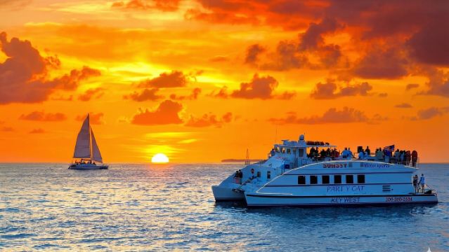 Key West Sunset-Kreuzfahrt: Abendessen, Live-Musik und Getränke inklusive