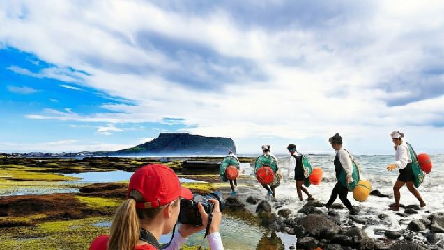 Jeju East Essentials – Seongsan Ilchulbong (UNESCO) & Haenyeo