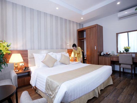 The Embassy Hotel Hanoi Room Type - Deluxe Room