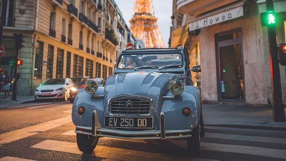 Avventura in 2CV d'epoca: tour di 3 ore dei punti salienti di Parigi