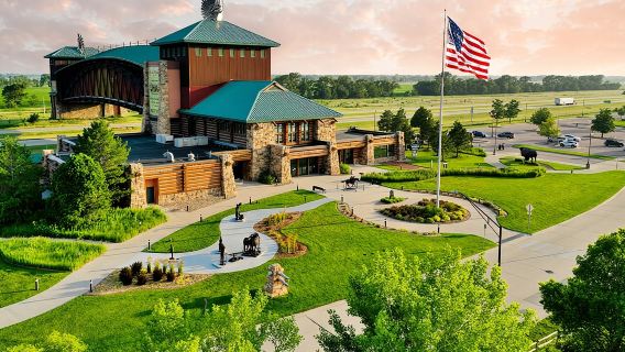 Great Platte River Road Archway Monument
