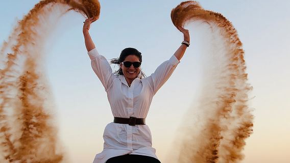 Chuyến tham quan cồn cát đỏ buổi sáng với trò trượt cát và cưỡi lạc đà