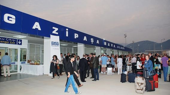 Private Transfer: Gazipasa Airport to Alanya Resorts