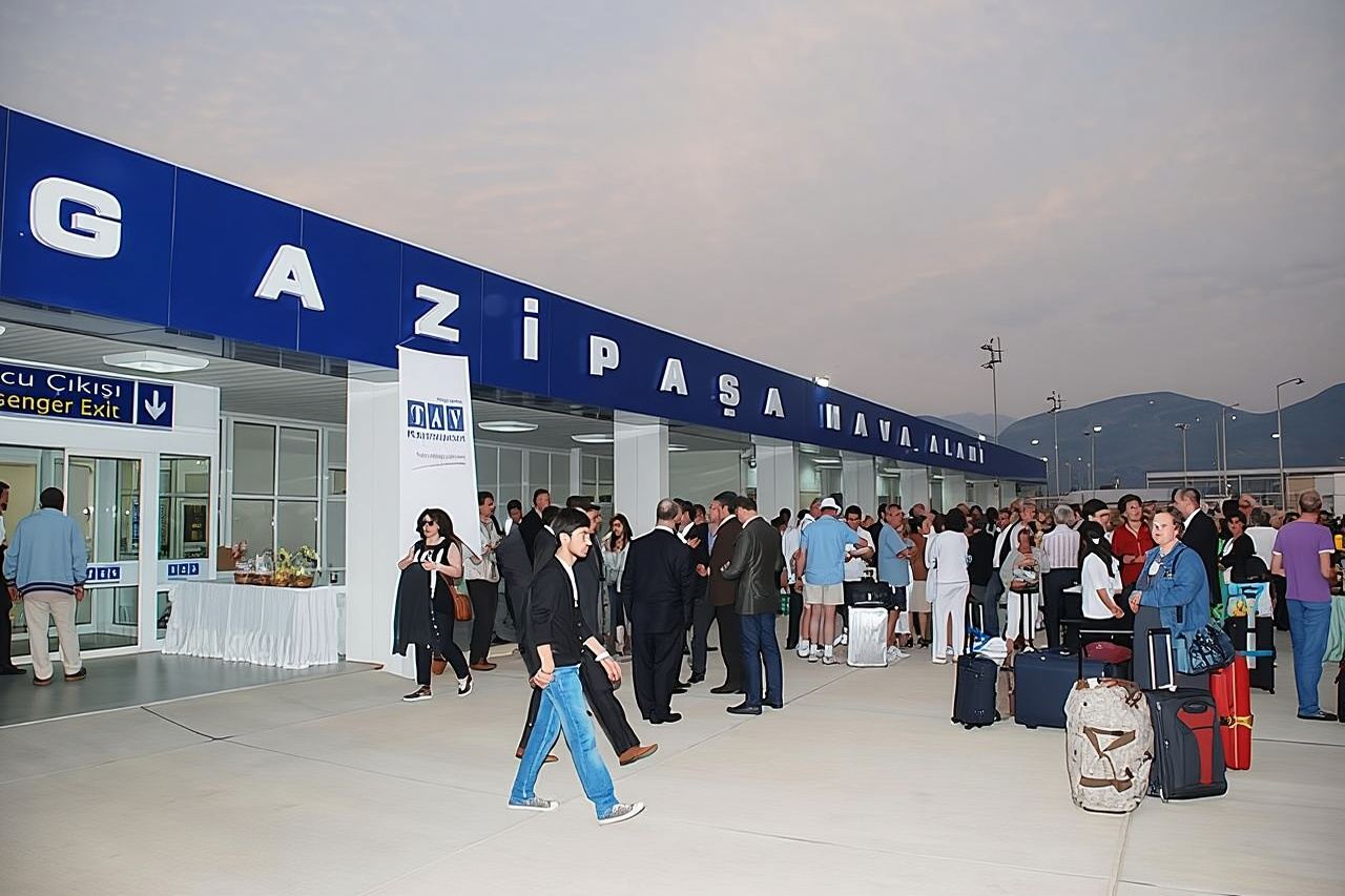 Private Transfer: Gazipasa Airport to Alanya Resorts 