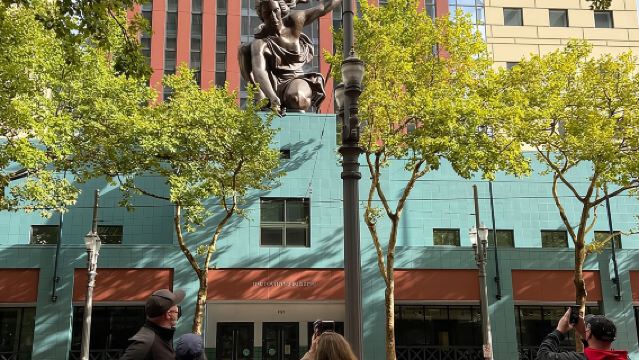 Intro to Portland Small Group Walking Tour