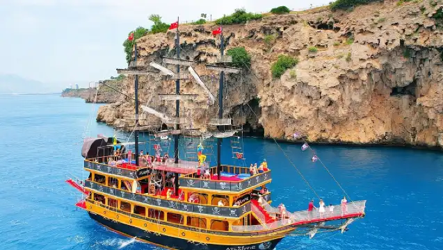 Antalya Waterfall Boat Tour With Lunch & Soft Drinks & Transfer