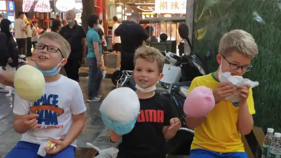 Savory Secrets of Xi'an Food: Night Walking Tour at Muslim Quarter & Sajinqiao Food