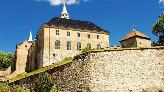 Oslo pergi-balik ke Kampung Krismas + Fjord Oslo + Istana Akershus