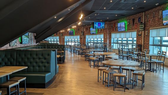 Glasgow: Celtic Park Stadium Tour and Dining Experience