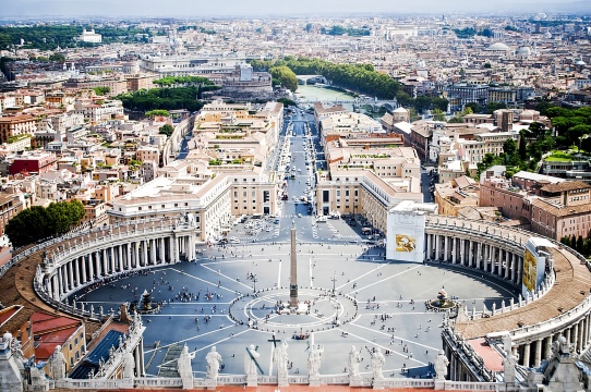 Fiumicino Airport (FCO): Shuttle Bus from/to Vatican City