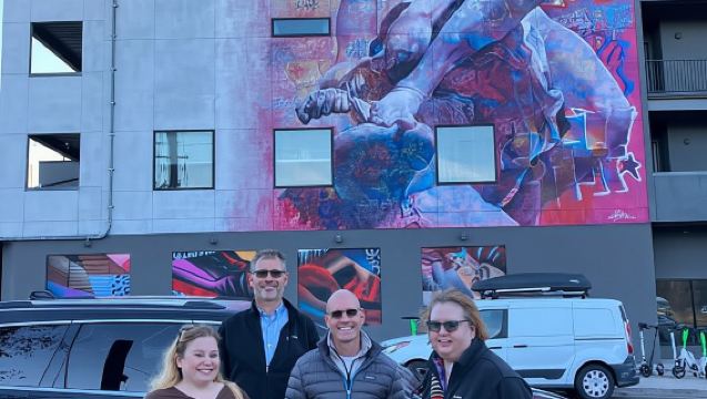 ทัวร์ศิลปะข้างถนนและภาพจิตรกรรมฝาผนังในเดนเวอร์ + เยี่ยมชมโรงเบียร์/ชิมเบียร์