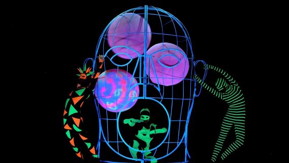 Skip the Line: WOW Show Black Light Theater in Prague Ticket