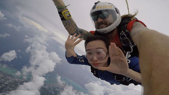 海南儋州海上雙人高空跳傘旅遊 三亞4000米海景跳傘 蔚藍跳傘基地【4000米海上跳傘+大片級攝像+視頻剪輯】