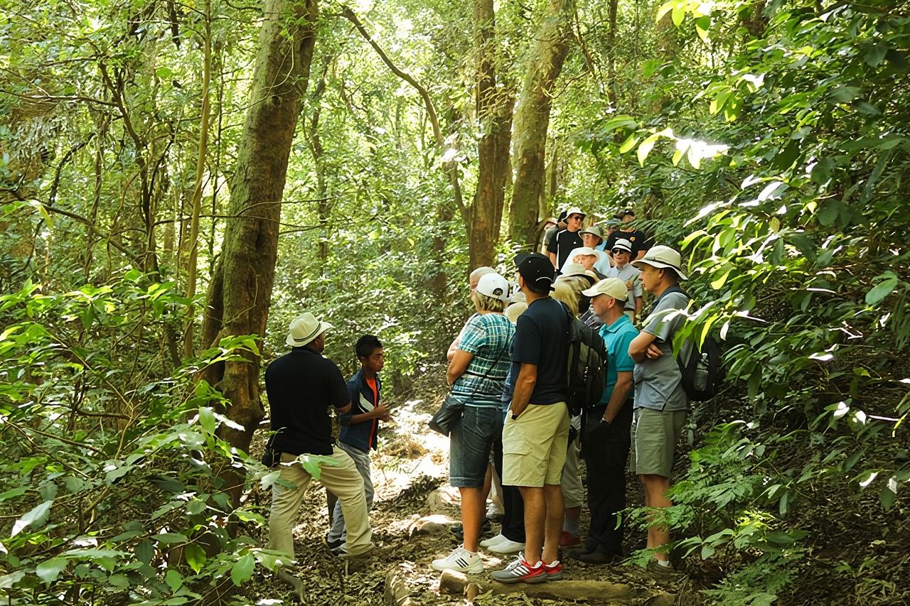 Lawatan Kombo Sehari Penuh terbaik - Tapak Gunung Berapi, Tasik & Maya