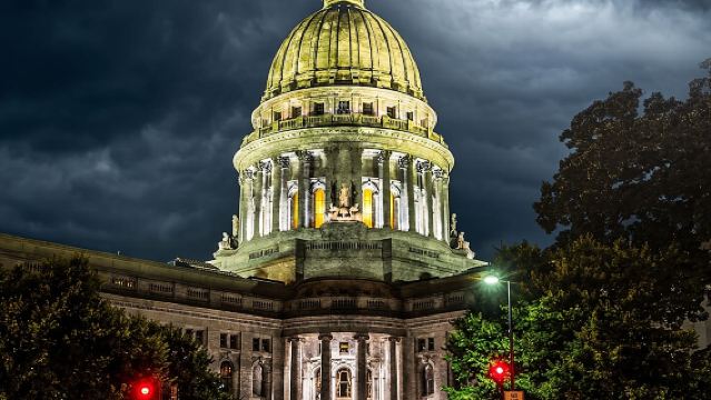 Murmurs of Mourning & Murder: Madison Ghost Tour