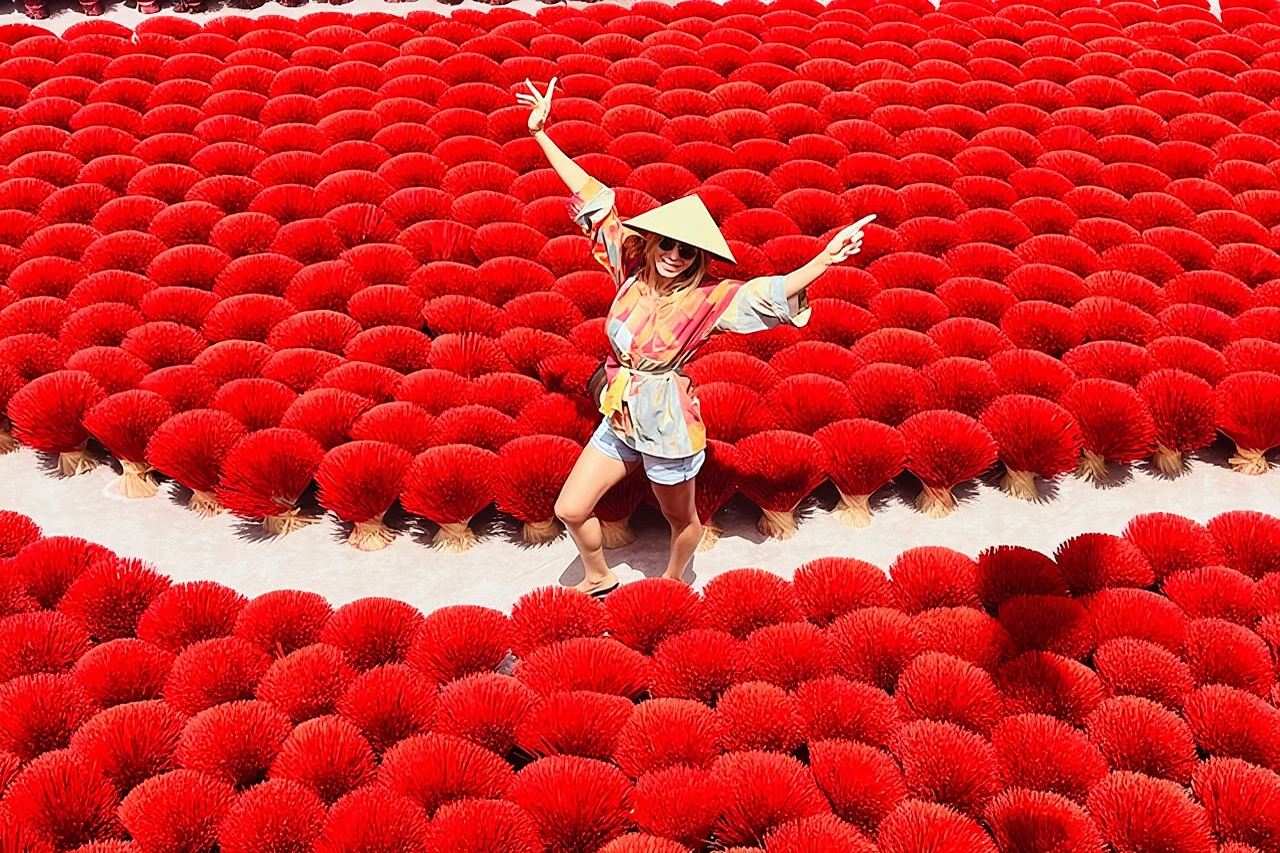 Incense Village, Hat & Lacquer Artisanal Tour Options From Hanoi