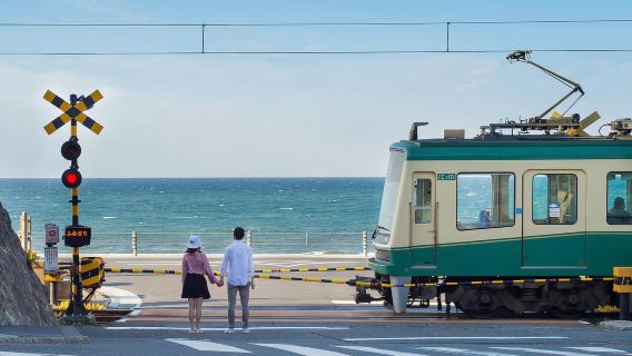 日本東京江之島+鎌倉高校前站+鶴岡八幡宮+鎌倉大佛一日遊