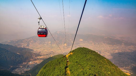 Tour privado en teleférico de Chandragiri con el templo Swayambhunath