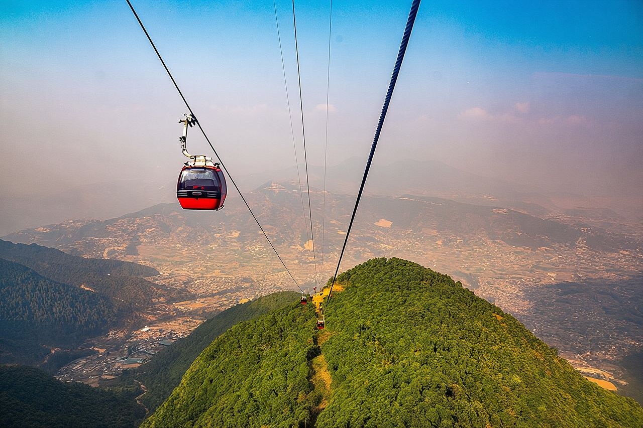 Private Chandragiri-Seilbahn- und Affentempel-Tour