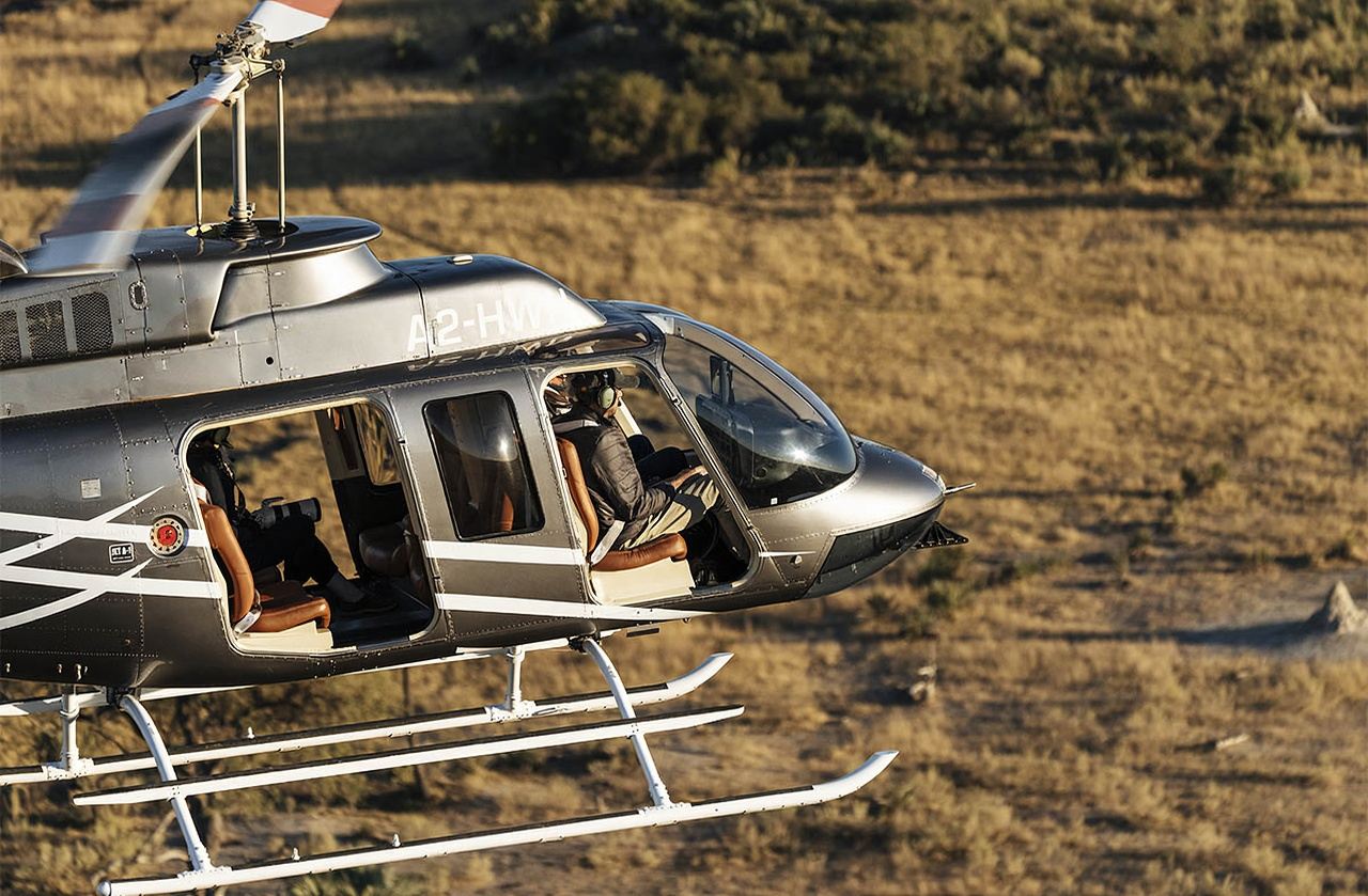 Terbang di Angkasa: 45 Minit Penerbangan Tanpa Pintu Meneroka Delta Okavango