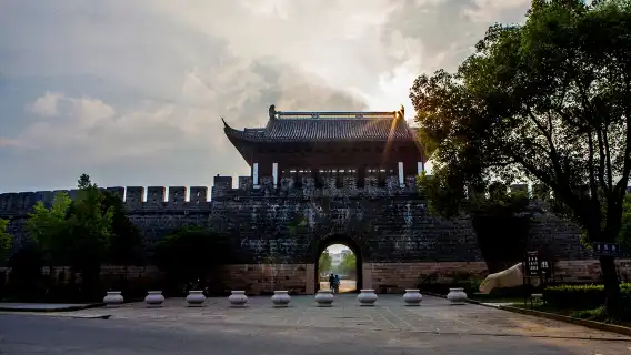 嘉興海寧鹽官旅遊度假區一日遊【純玩無購物觀錢塘江大潮】