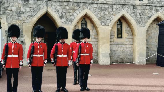 英國倫敦溫莎城堡+牛津大學一日遊+10H中文司導行程可調