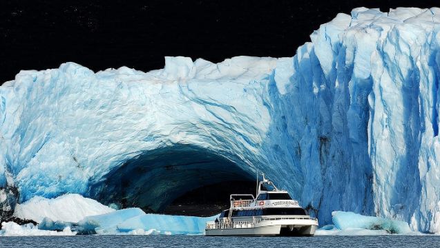 Tour giornaliero al Ghiacciaio Perito Moreno con navigazione