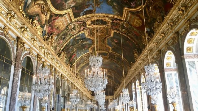 Индивидуальная экскурсия по дворцу Версаль с трансфером из отеля