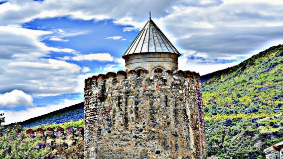 lawatan sehari ke Gunung Pedang Suci Tbilisi, Georgia