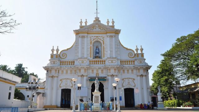 Tour guiado por la ciudad de Pondicherry con refrescos incluidos