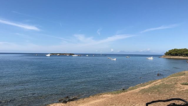 อโกรโปลี: ทัวร์เรือปุนตา ลิโคซาพร้อมอาหารกลางวัน