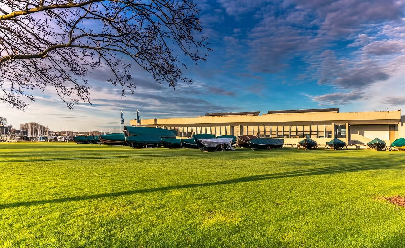 丹麥哥本哈根出發羅斯基勒維京船博物館+大教堂包車一日遊