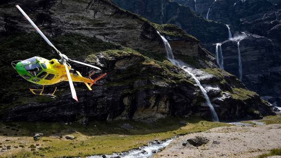 厄恩斯洛冰川直升機之旅(飛越偏遠的高山牧場,朝著雄偉的恩斯洛山翱翔)