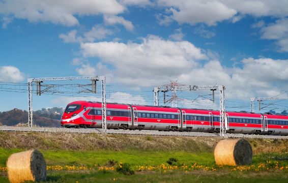 トレニタリアパス：イタリア列車チケット【公式代理/子供無料/即時発券