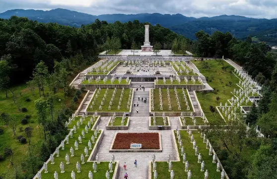騰衝龍陵松山戰役紀念館一日遊【惠通橋+娃娃兵+史迪威公路】