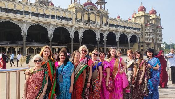 Mysore Palace + Jaganmohana Art Gallery + Devaraja Market = Mysore Heritage Walk