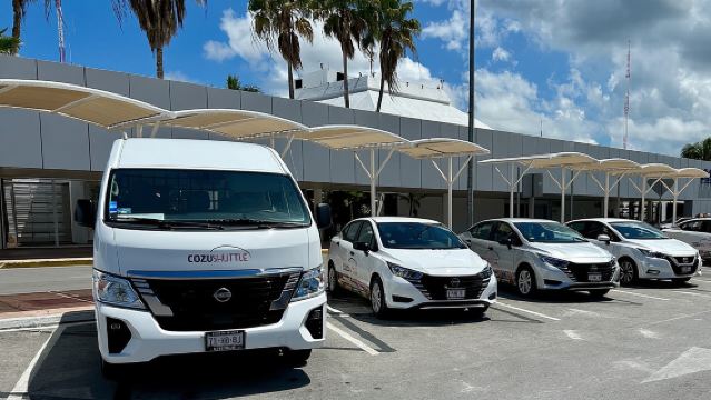 Dịch vụ xe đưa đón riêng từ bên trong sân bay Cozumel đến các khách sạn ở Cozumel.
