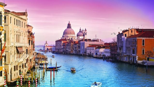 Dari Pula: Perjalanan Kapal ke Venesia dengan Opsi Harian atau Sekali Jalan