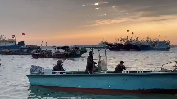 廣東湛江漁人碼頭快艇出海海釣【專業船長教學+免費提供魚竿魚餌+魚獲歸客人所有】