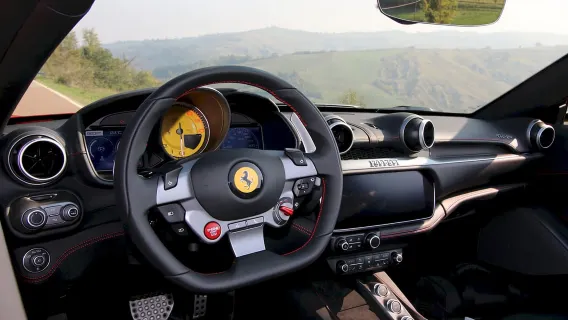 Maranello: breve tour di prova della Ferrari Portofino