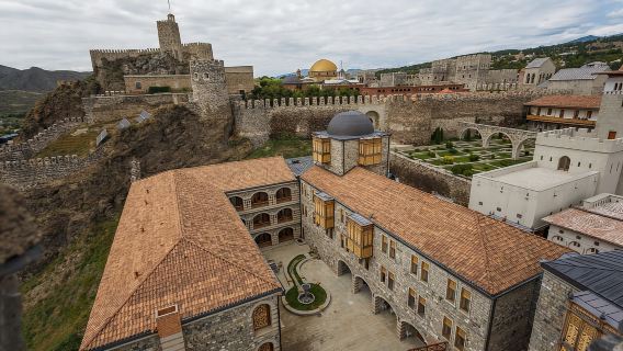 Borjomi, Rabati und Vardzia – eintägige Gruppenreise ab Kutaisi