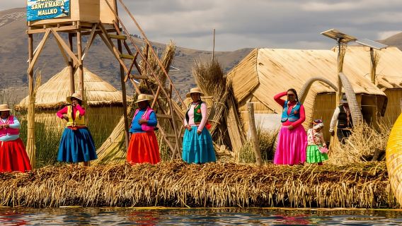 Desde Cusco: Tour Uros y Taquile|Día completo|
