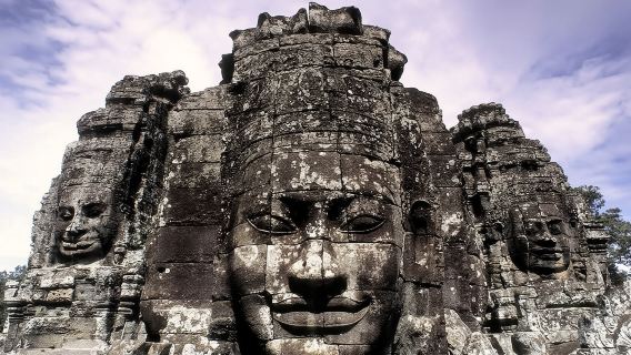 ทัวร์เสียมราฐชมพระอาทิตย์ขึ้นที่นครวัด -- ไกด์นำเที่ยวภาษาอังกฤษ