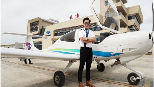 廣東珠海斗門蓮洲機場直升機飛機駕駛體驗/親臨駕駛艙【機長一對一教學+免費停車場+可租飛機制服】