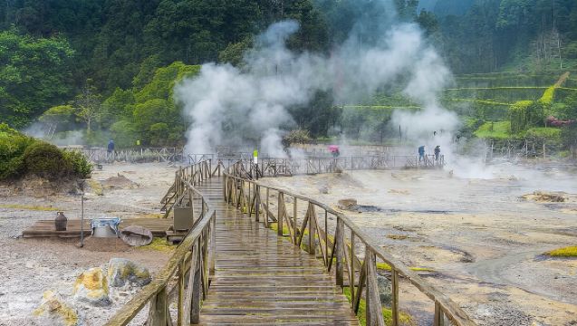 Furnas Volcano & Tea Plantation With Traditional Lunch, East Tour