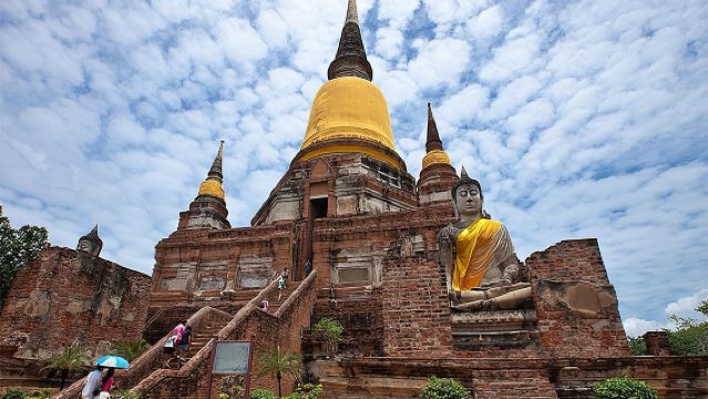 From Bangkok: Ayutthaya Temples Small Group Tour with Lunch