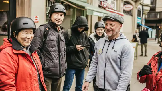 ทัวร์ปั่นจักรยานเช้าในสวนและพระราชวังลอนดอน